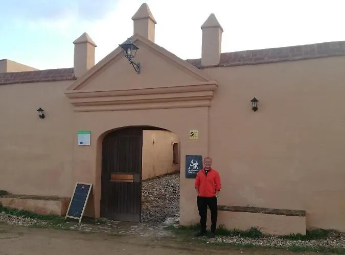 Hotel Turistico La Almazara *